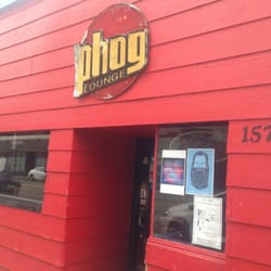 Phog Lounge - Just great fun! We sang "Misfits" from Rudolph the red nose reindeer television special and drank!