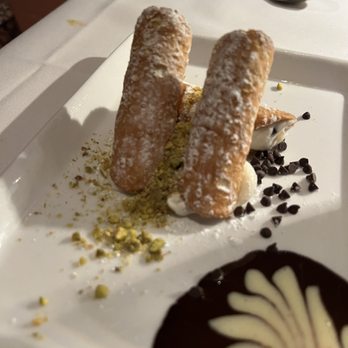 Il Pizzico - Cannolis - Italian Near Me - Rockville, Maryland Il Pizzico - Cannolis - Italian Near Me - Rockville, Maryland