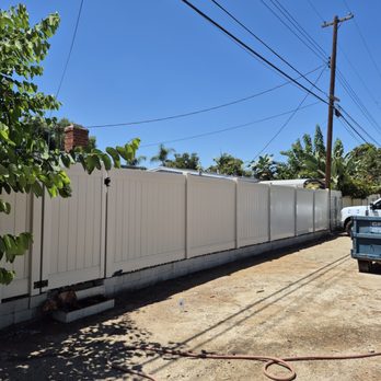 Irvine Fence - Fences & Gates Near Me - Anaheim, California Irvine Fence - Fences & Gates Near Me - Anaheim, California