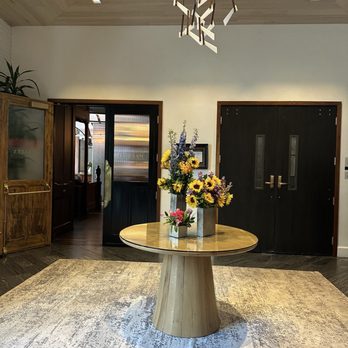 Halcyon, a hotel in Cherry Creek - Lobby - Hotels Near Me - Denver, Colorado
