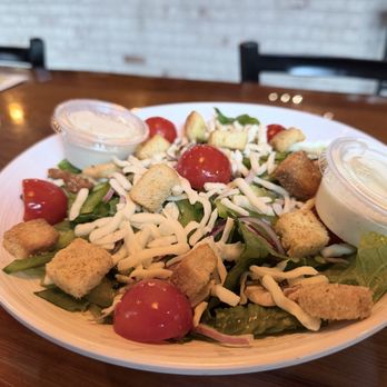 Bagigio’s - Pizza Near Me - Tallahassee, Florida