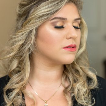 Brushed By Deanna - Makeup Artists Near Me - Shelton, Connecticut Brushed By Deanna - Makeup Artists Near Me - Shelton, Connecticut