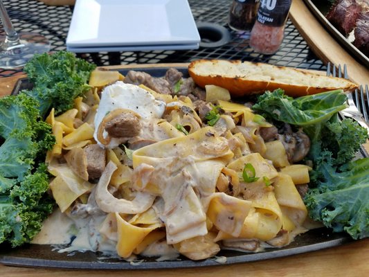 40 Steak and Seafood by null