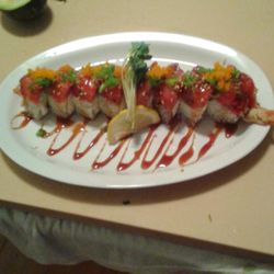 Sur Sushi Food Truck - 818 roll