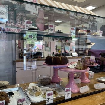 Good Cakes and Bakes - Bakeries Near Me - Detroit, Michigan