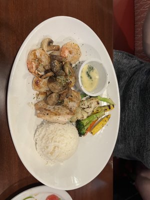 Uncle's Fish Market Bar & Grill - Pearlridge by null