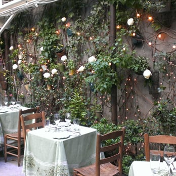 Palma - Walls adorned with flowers and candles - Italian Near Me - New York, New York Palma - Walls adorned with flowers and candles - Italian Near Me - New York, New York
