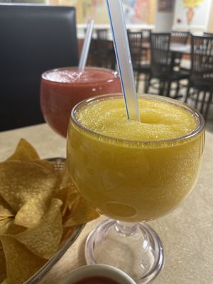 Dos Amigos by null