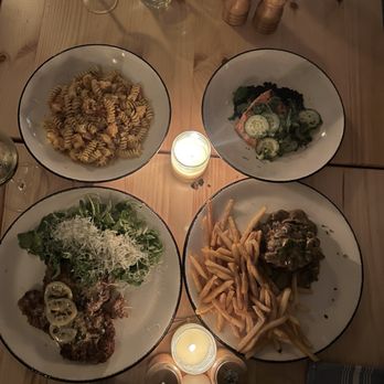 Avalon Beach House - Shrimp fusilli, salmon, chicken picatta and the the filet. - Cocktail Bars Near Me - Delray Beach, Florida