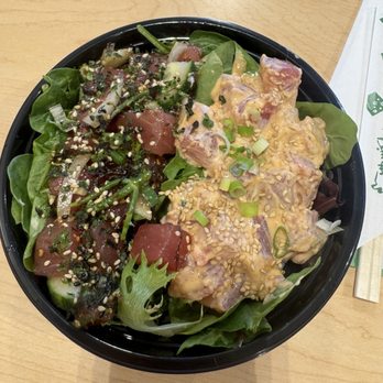 Ohana Poke House - Poke bowl. Combo half spicy ahi and half Hawaiian style poke - Poke Near Me - Honolulu, Hawaii