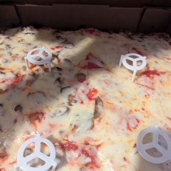 Rocco's Pizzeria - Sicilian - Pizza Near Me - Brooklyn, New York