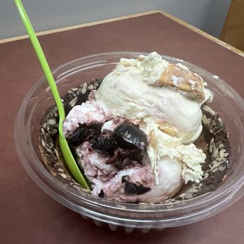 Mia’s Ice cream - Ice Cream & Frozen Yogurt Near Me - Bloomingdale, New Jersey Mia’s Ice cream - Ice Cream & Frozen Yogurt Near Me - Bloomingdale, New Jersey