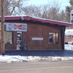 Woody's Liquor & Sporting Goods - Woodys!