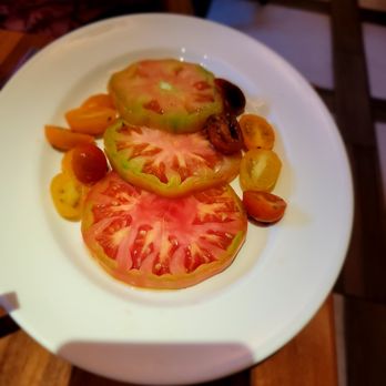 Central Bar + Kitchen - Heirloom Tomatos - American Near Me - Nashville, Tennessee