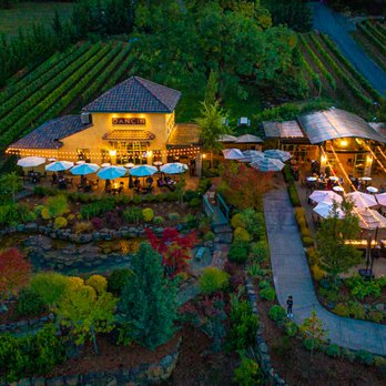 DANCIN Vineyards - Evening summer view of DANCIN - Wineries Near Me - Medford, Oregon DANCIN Vineyards - Evening summer view of DANCIN - Wineries Near Me - Medford, Oregon