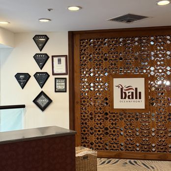 Bali Oceanfront - Some AAA awards - Seafood Near Me - Honolulu, Hawaii