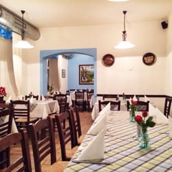Aris Thaverna - Innenraum