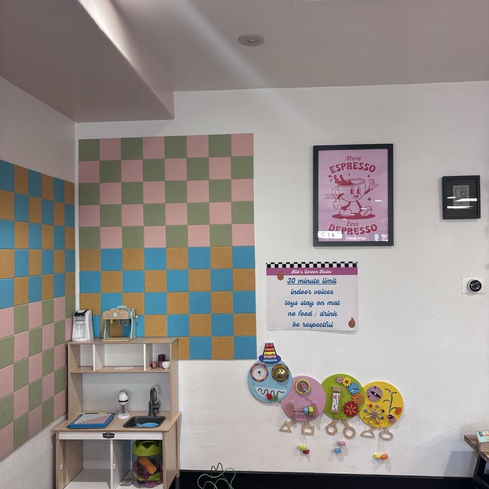 Communitea Coffee - Kids' play area - Coffee & Tea Near Me - Brea, California