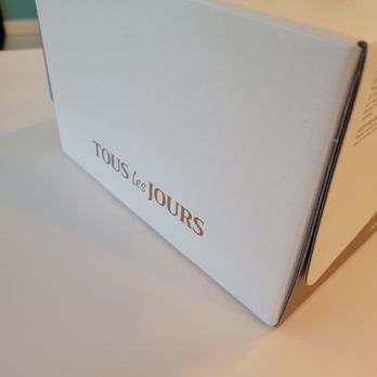Tous Les Jours - Cream cake - Coffee & Tea Near Me - Chicago, Illinois Tous Les Jours - Cream cake - Coffee & Tea Near Me - Chicago, Illinois