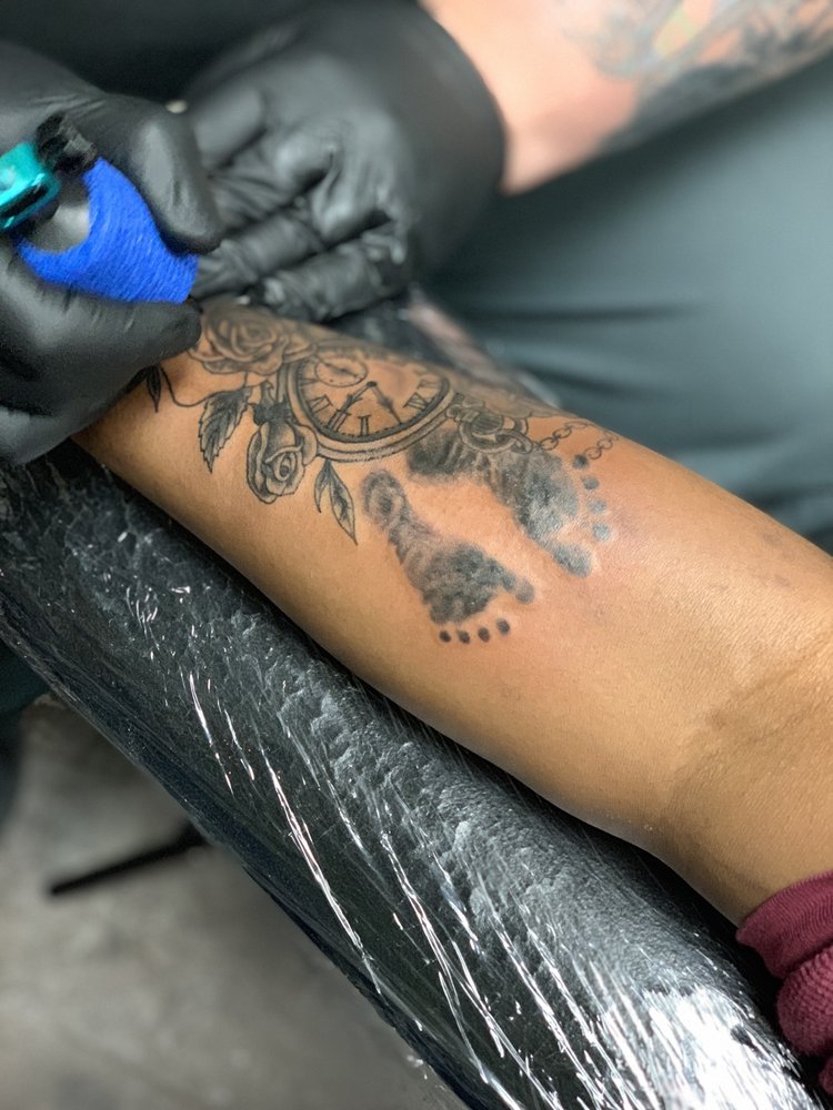 TRIVIUM TATTOO - 213 Photos & 10 Reviews - 24465 Sunnymead Blvd, Moreno ...
