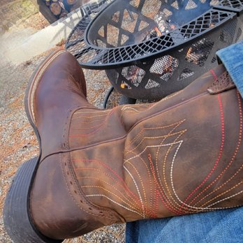 Lake Cumberland Boot - Ariat Western Boots from lake Cumberland boot company - Shoe Stores Near Me - Somerset, Kentucky Lake Cumberland Boot - Ariat Western Boots from lake Cumberland boot company - Shoe Stores Near Me - Somerset, Kentucky