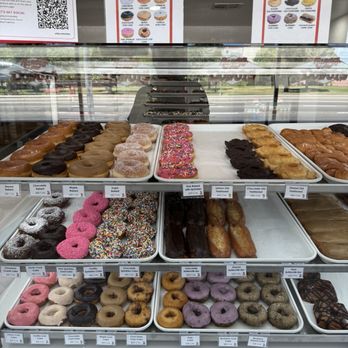 Randy's Donuts - Donuts Near Me - Fresno, California Randy's Donuts - Donuts Near Me - Fresno, California