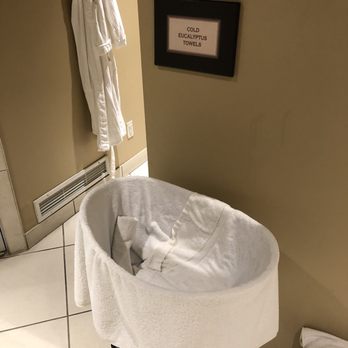 Spa Utopia & Salon - Eucalyptus towels - Skin Care Near Me - Vancouver, British Columbia