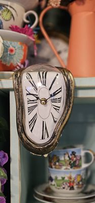 Alice in the Village by null