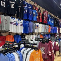Lids Locker Room