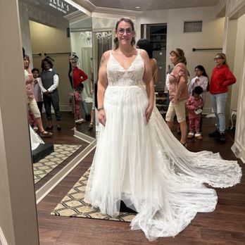 Lilla's Bridal Boutique - Women's Clothing Near Me - York, Pennsylvania Lilla's Bridal Boutique - Women's Clothing Near Me - York, Pennsylvania