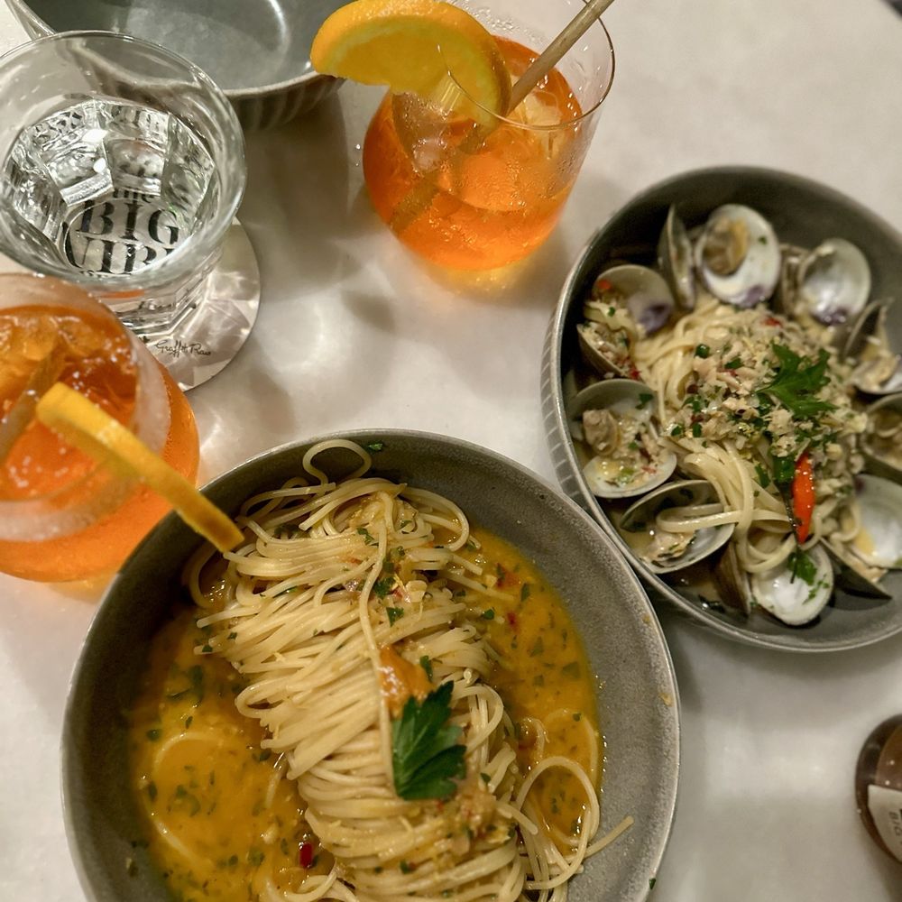 Graffiti Raw - Spaghetti Rustichella Linguine alla Vongole Aperol Spritz - Seafood Near Me - Houston, Texas Graffiti Raw - Spaghetti Rustichella Linguine alla Vongole Aperol Spritz - Seafood Near Me - Houston, Texas