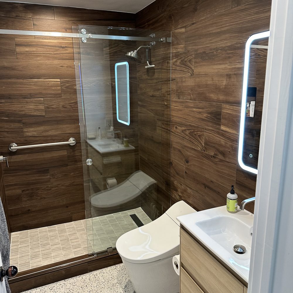 Dwell Homes - General Contractors Near Me - Valley Village, California