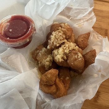 Lelulos Pizzeria - Garlic Knots - Pizza Near Me - Plum, Pennsylvania