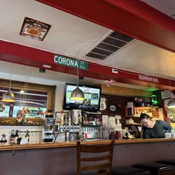 Red Rock Cafe & Back Door BBQ - Bar