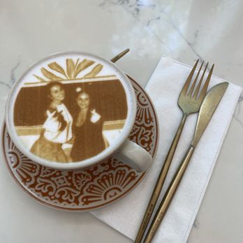 Bon Bouquet Cafe - Caramel Latte - Breakfast & Brunch Near Me - Miami Beach, Florida