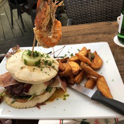 Ristorante L'eden - Pizza Burger 14,90€ Die Garnele oben war ein Sonderwunsch und ist nicht im Preis enthalten