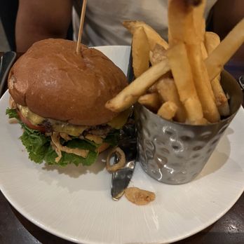 Mayrose - May rose burger - New American Near Me - Portland, Oregon