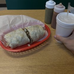 Burrito Arandas - Steak burrito and horchata