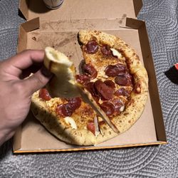 Little Caesars Pizza - Shitty pizza