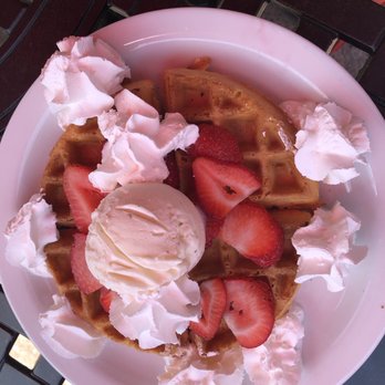 Happy Cooker Restaurant - Waffle surprise - Breakfast & Brunch Near Me - Georgetown, Colorado
