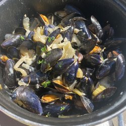 Le Galion - Mussels with cheese