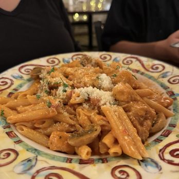 Raffaello Ristorante - Penne aka Penne alla Vodka - Italian Near Me - San Pedro, California Raffaello Ristorante - Penne aka Penne alla Vodka - Italian Near Me - San Pedro, California