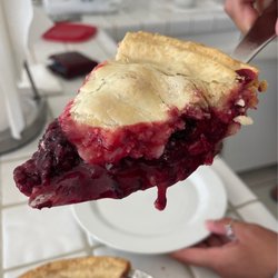 Mother's Market & Kitchen - vegan marionberry pie, beyond bomb.