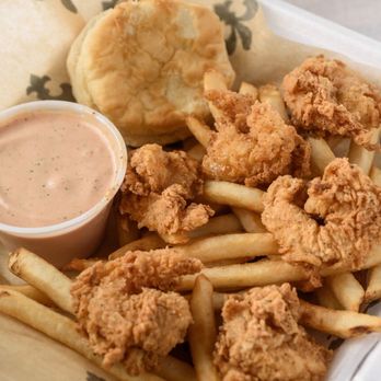 HoBo Deli - Shimp Basket:
6 or 12 Peice Shrimp,
Fries,
Cajun Sauce,
Biscuit - Cajun/Creole Near Me - Jennings, Louisiana HoBo Deli - Shimp Basket:
6 or 12 Peice Shrimp,
Fries,
Cajun Sauce,
Biscuit - Cajun/Creole Near Me - Jennings, Louisiana