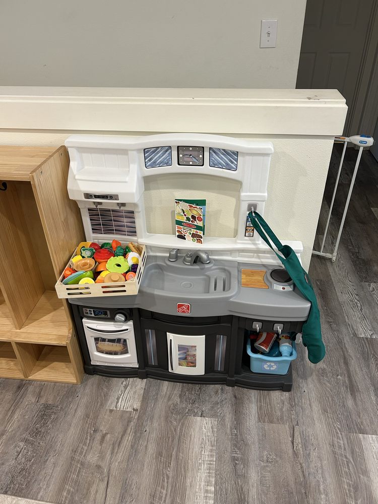 Curious Cubs Academy - childcare center in Seattle, WA