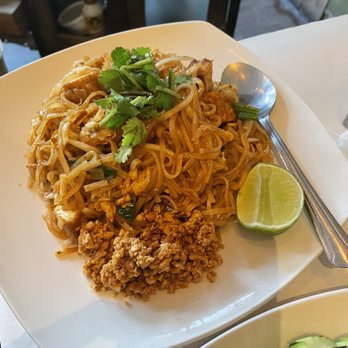 Thai Fresh Cafe - Pad Thai - Thai Near Me - Los Angeles, California Thai Fresh Cafe - Pad Thai - Thai Near Me - Los Angeles, California