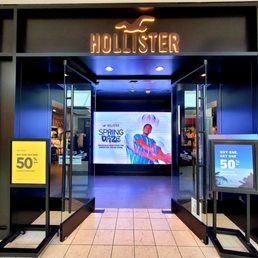 hollister phone number
