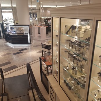 Holt Renfrew - Women's Clothing Near Me - Vancouver, British Columbia