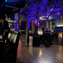 Kaviar Restaurants - Pasadena - Dining room