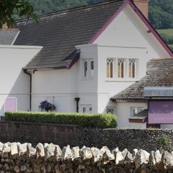The Salty Monk - Bed and Breakfast Front of building